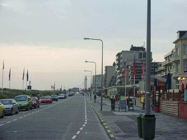 boulevard_noordwijk.JPG (26055 octets)