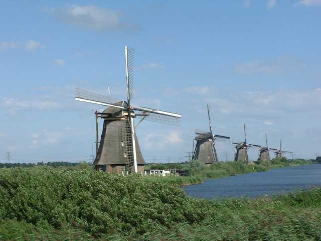 kinderdijk2.jpg (26055 octets)