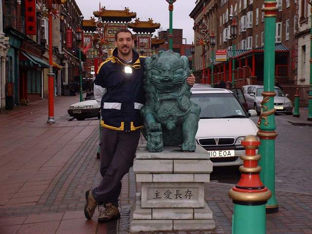 moi  Chinatown.JPG (50419 octets)