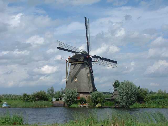 moulin.jpg (26055 octets)
